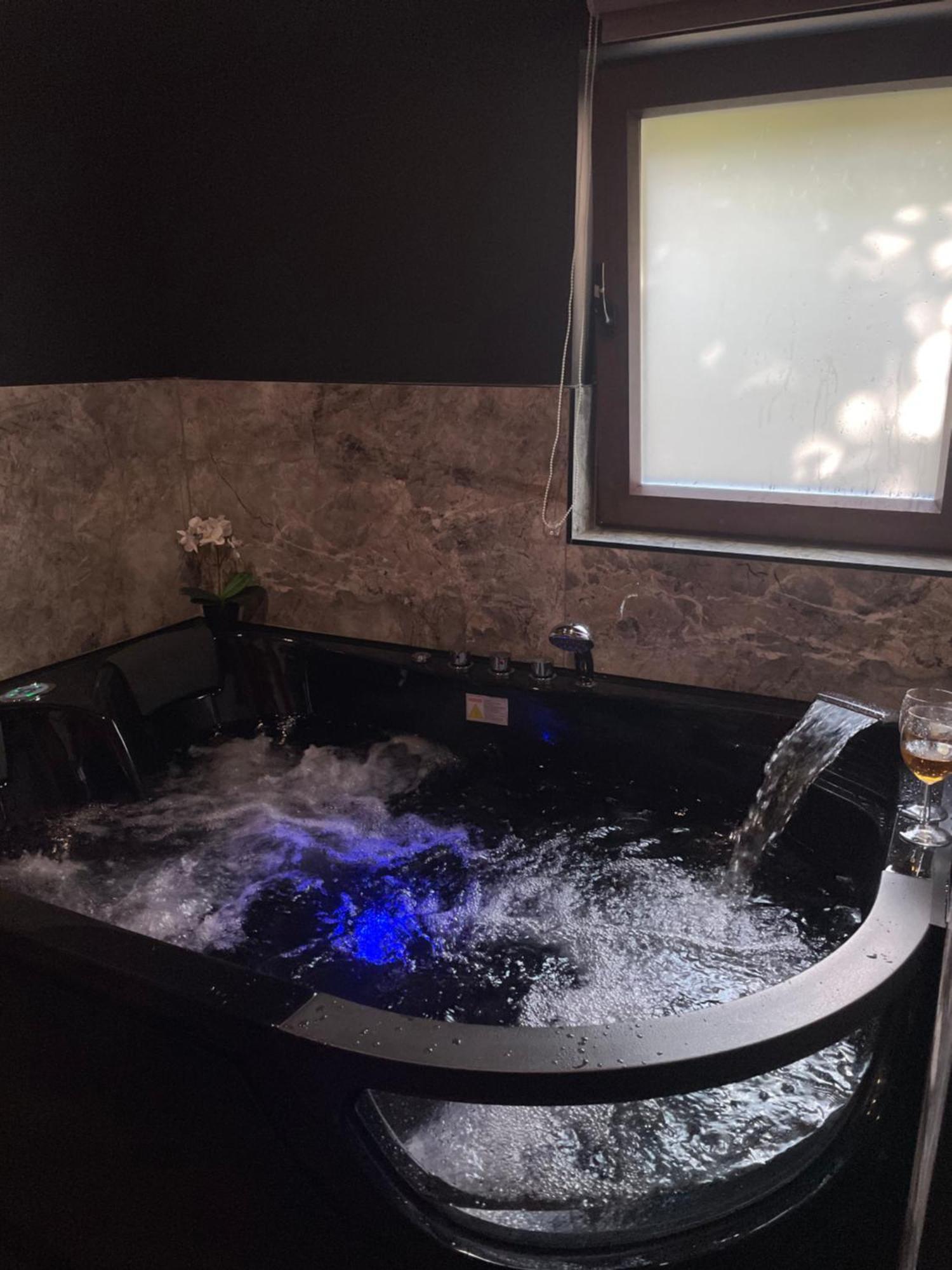 Apartment Jacuzzi